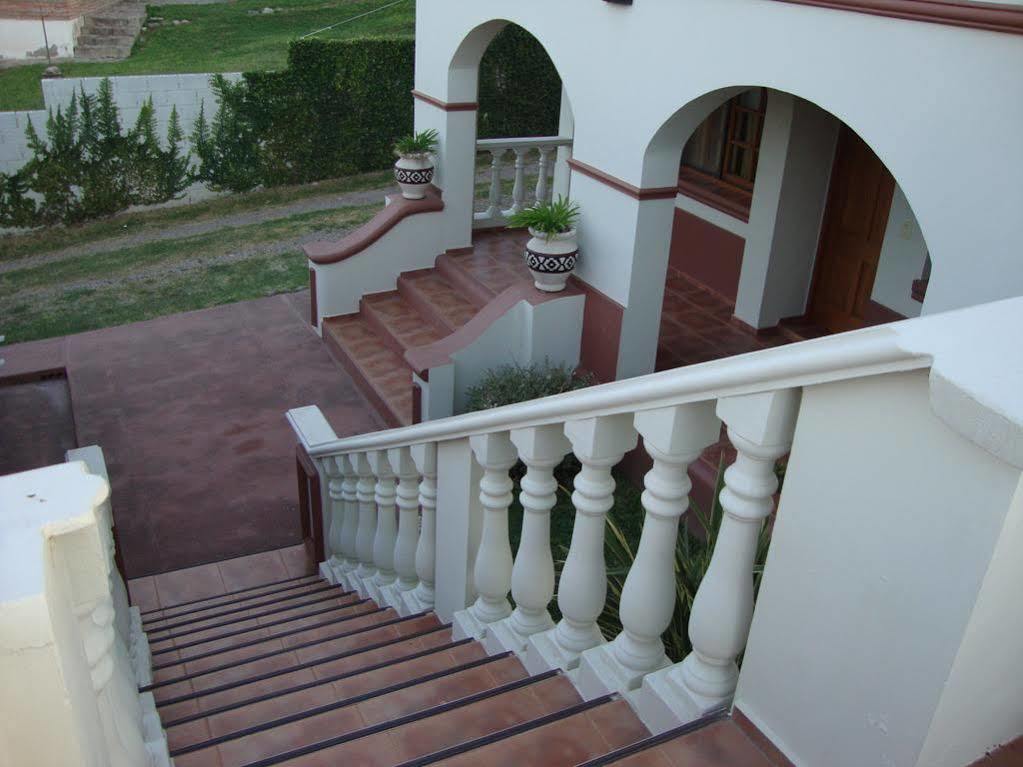 Posada Del Infinito Capilla del Monte Exterior photo